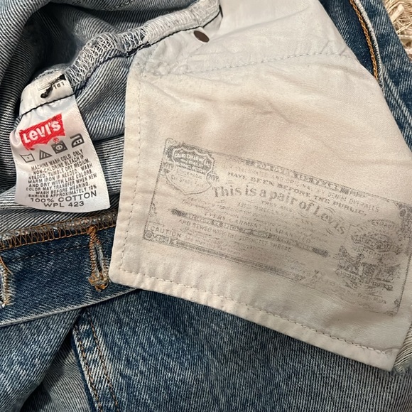 Vintage Levi’s 501 straight leg button fly - Picture 11 of 12